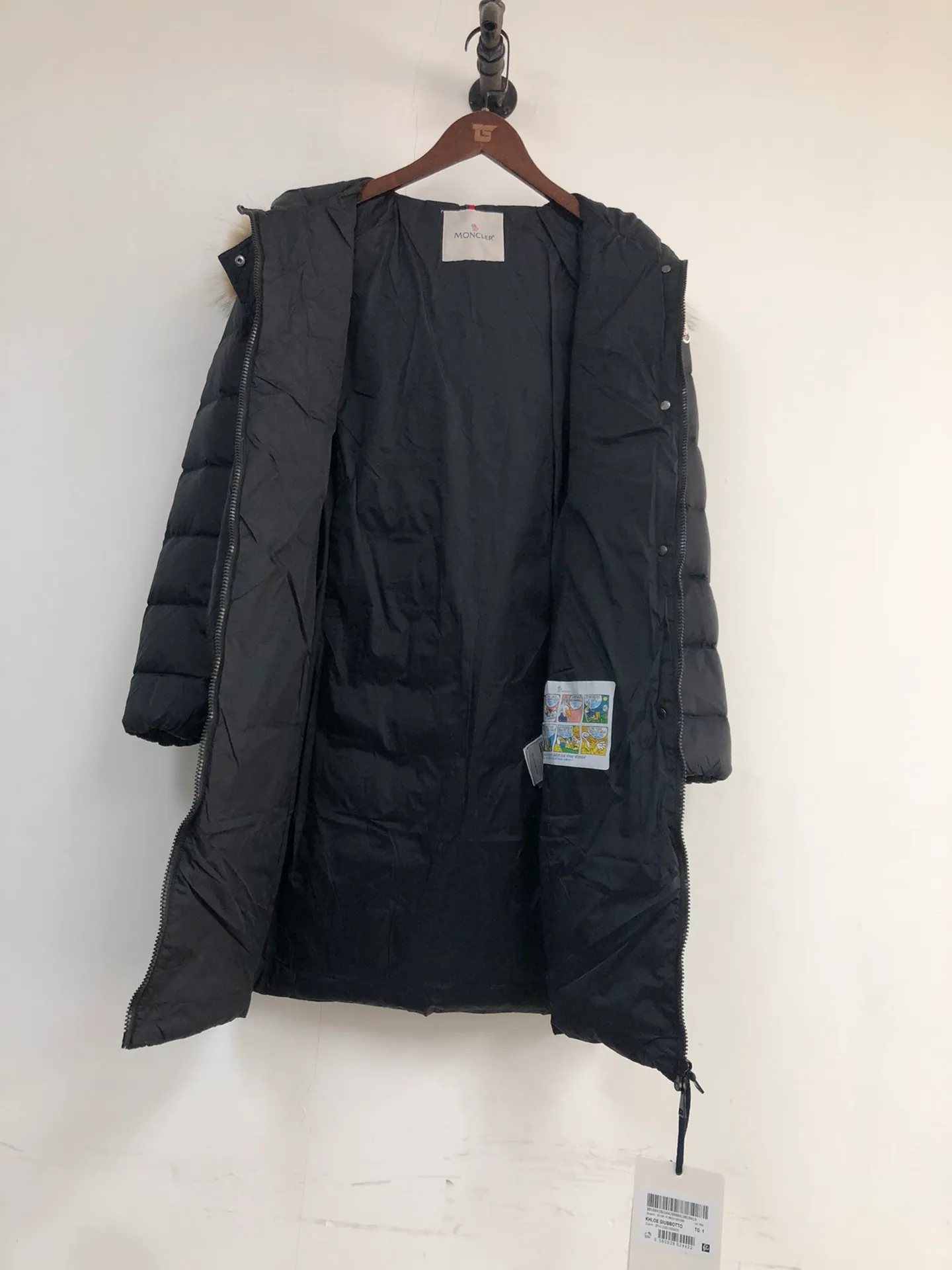——————💜 💅 MONCLER 🙎🙎 ！Original Authentic， ， ， ， ， ， ， ， %90 ，%10 ：Black， Green Size:1-4